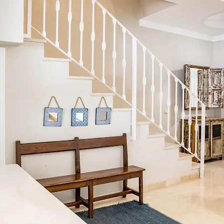 Holiday home Captivating Coastal Townhouse In Aloha Pueblo With Amazing Mountain Views Marbella