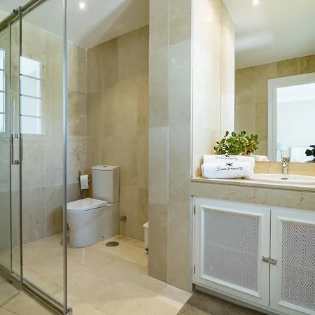 Captivating Coastal Townhouse In Aloha Pueblo With Amazing Mountain Views Holiday home
