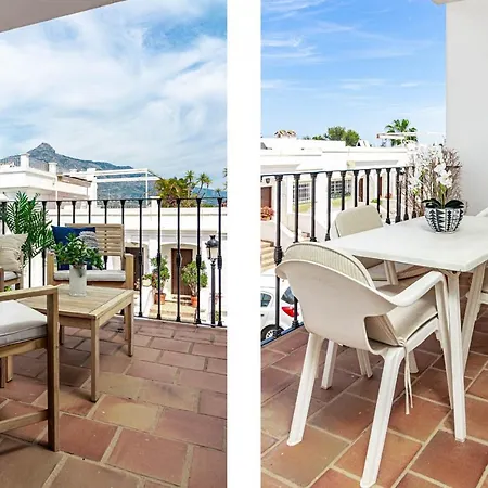 Captivating Coastal Townhouse In Aloha Pueblo With Amazing Mountain Views *