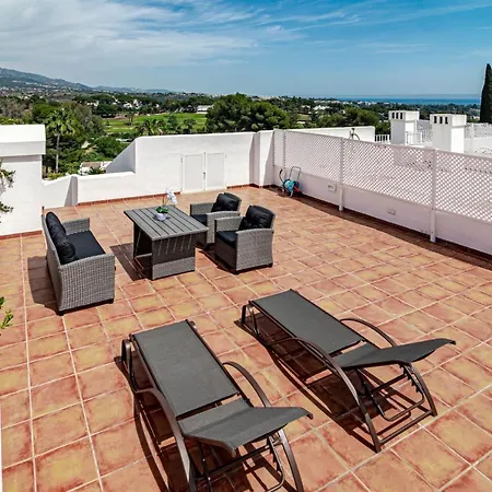 Captivating Coastal Townhouse In Aloha Pueblo With Amazing Mountain Views Holiday home *